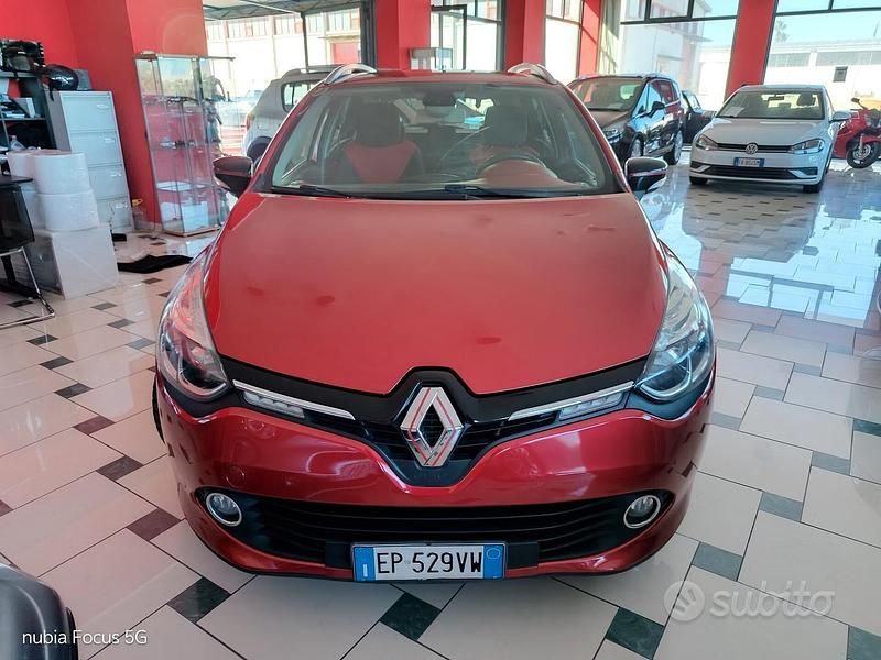 Usata Renault Clio GrandTour 90 CV (66 kW) 2013 Arancione Station wagon