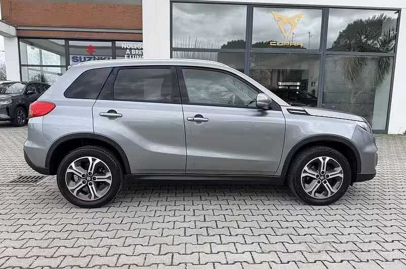 Usata Suzuki Vitara 120 CV (88 kW) 2016 Grigio SUV
