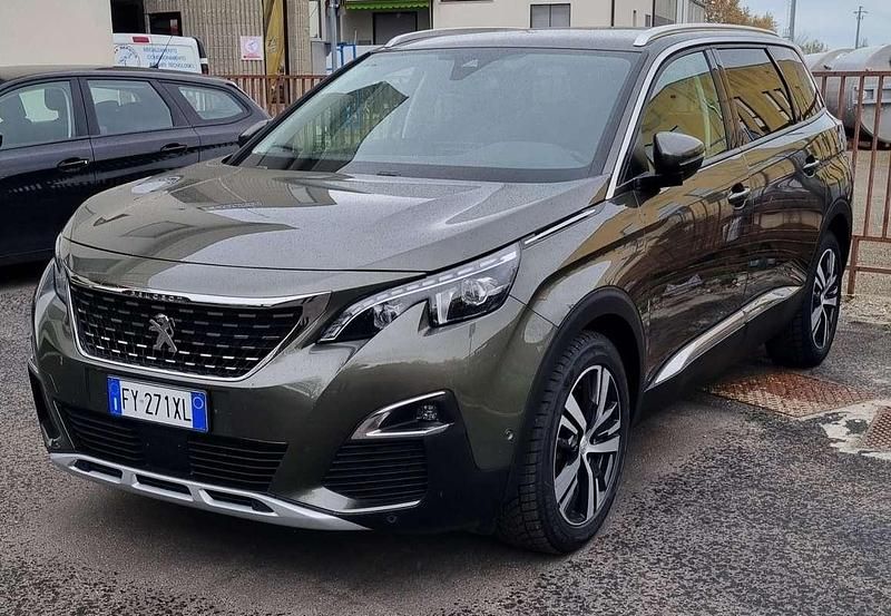 Usata Peugeot 5008 Allure 131 CV (96 kW) 2020 SUV
