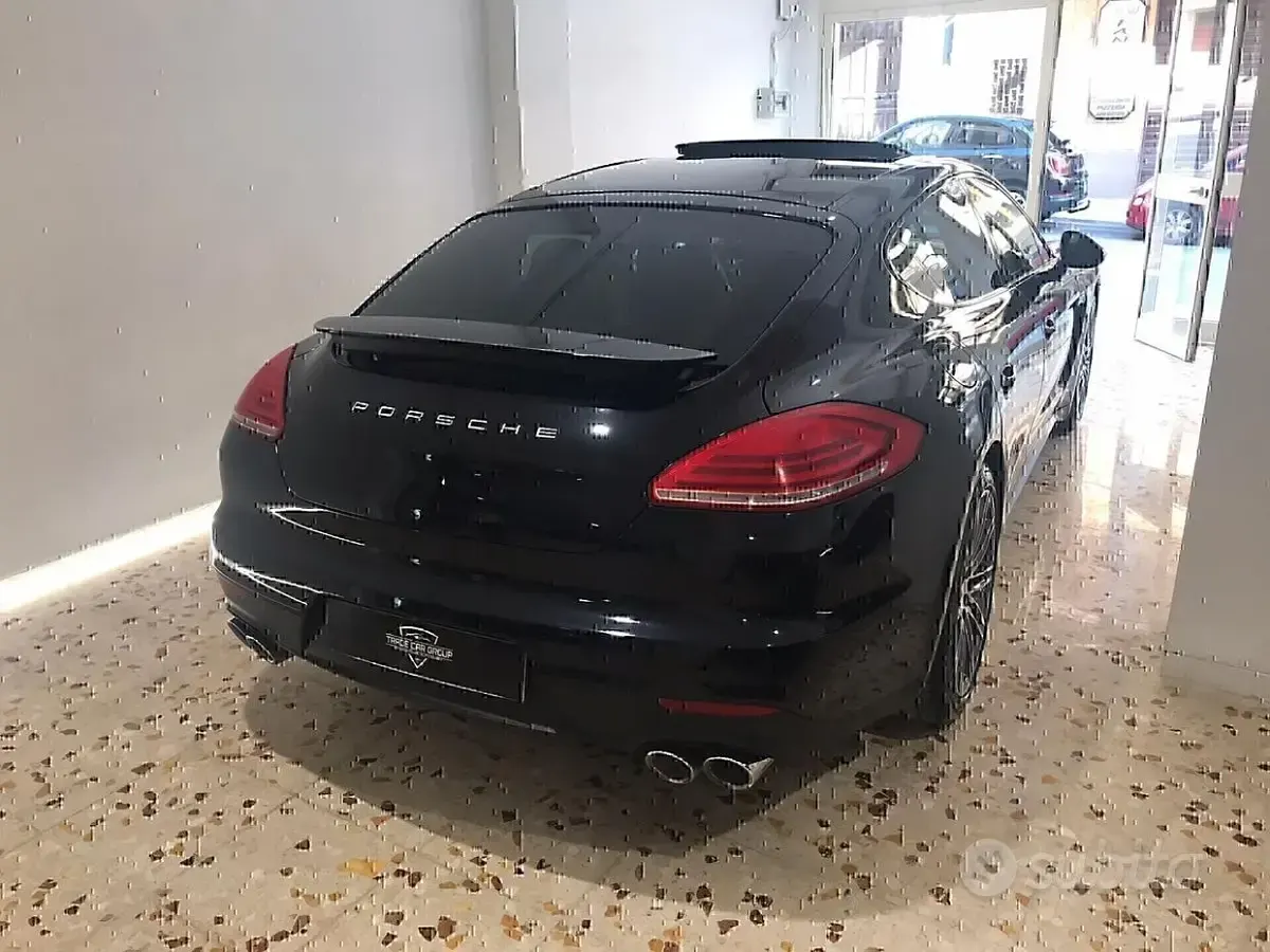 Usata Porsche Panamera 300 CV (220 kW) 2016 Nero Utilitaria