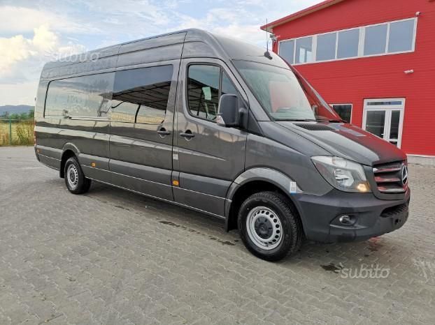 Venduto Mercedes Sprinter 9 posti - 2. - auto usate in vendita