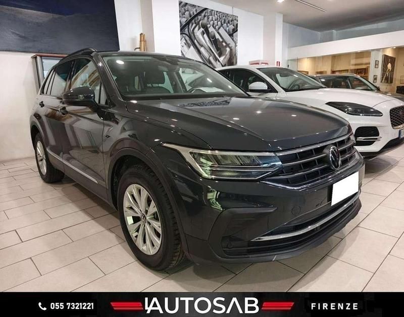 Usata VW Tiguan Life 150 CV (110 kW) 2022 Grigio scuro SUV