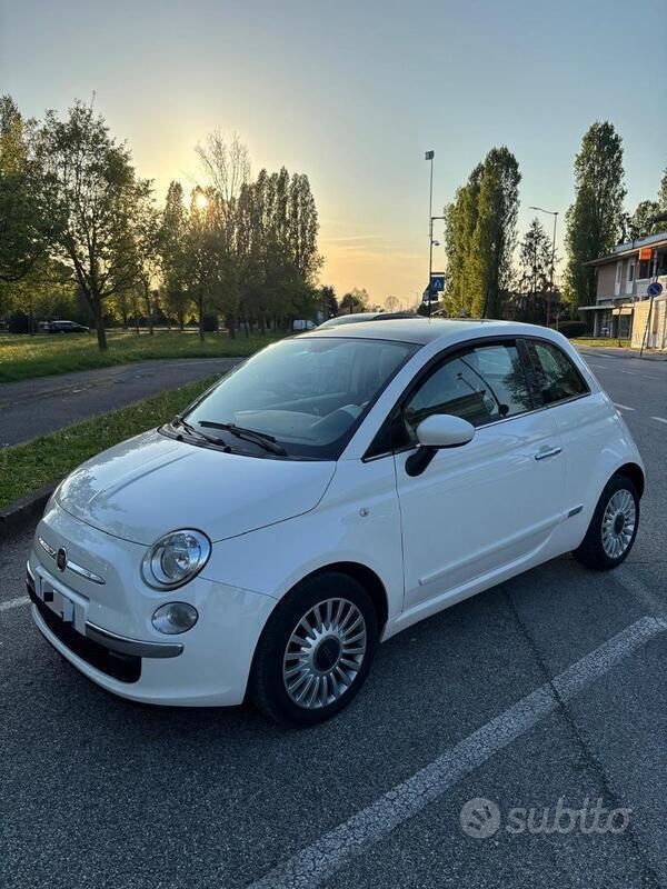 Usata Fiat 500 Lounge 69 CV (50 kW) 2014 Bianco Utilitaria