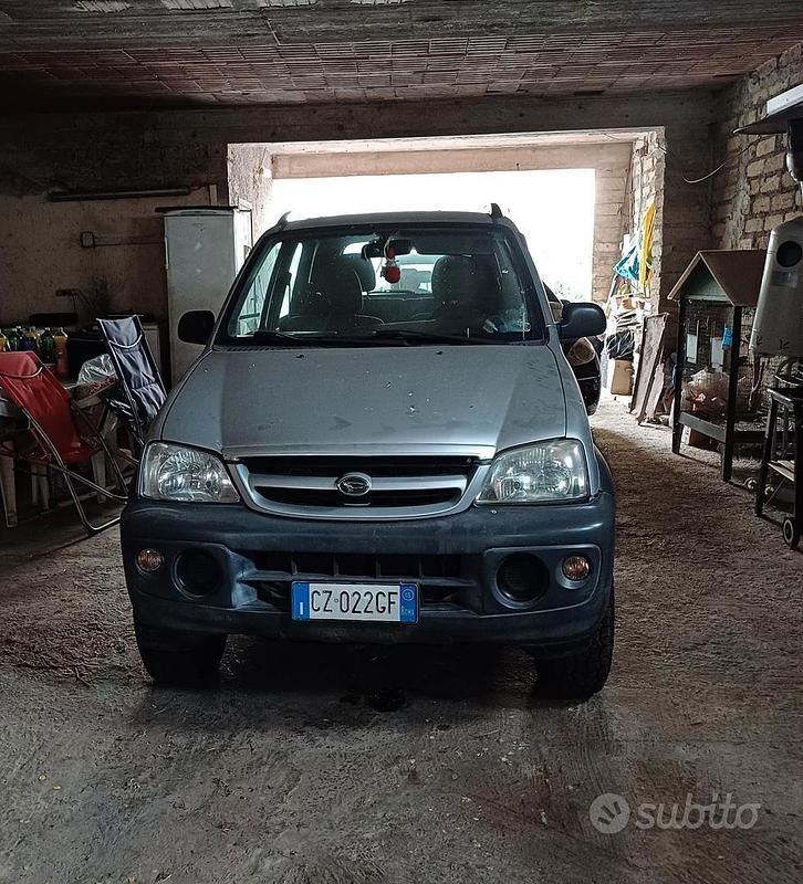 Usata Daihatsu Terios 2005 Grigio SUV