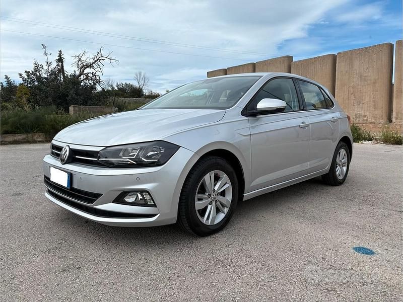 Usata VW Polo 95 CV (69 kW) 2018 Grigio Utilitaria