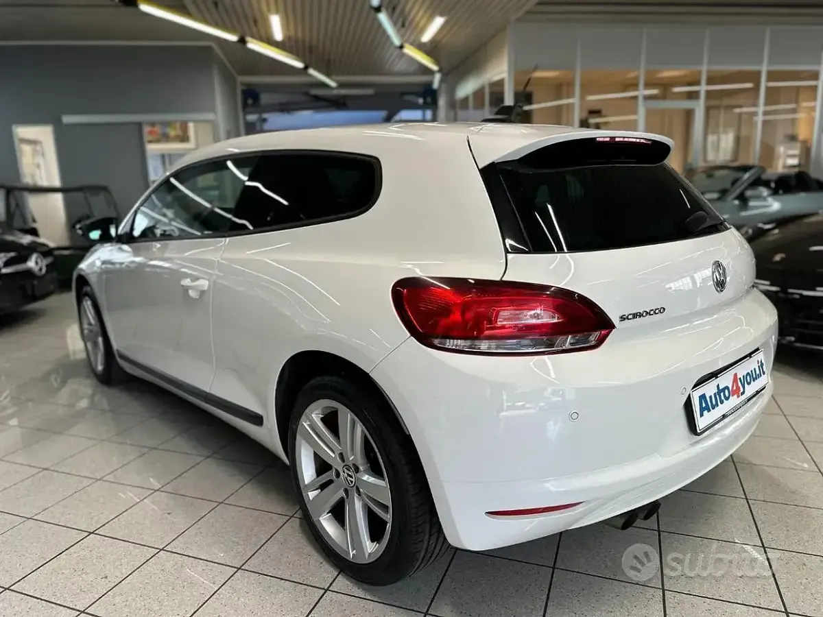 Usata VW Scirocco Match 122 CV (89 kW) 2012 Bianco Coupé