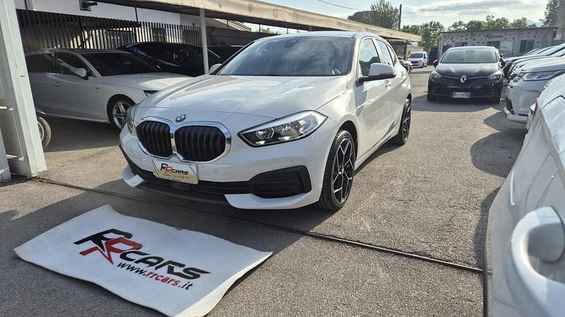 Usata BMW 116 Advantage 158 CV (116 kW) 2022 Bianco Utilitaria