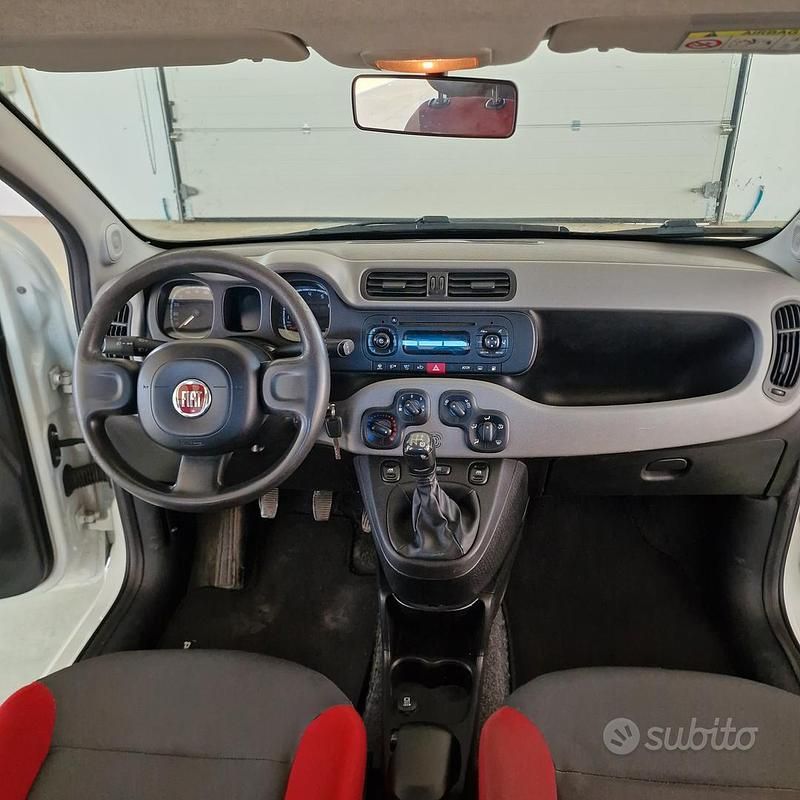 Usata Fiat Panda Easy 85 CV (62 kW) 2015 Bianco Utilitaria