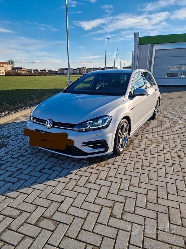 Usata VW Golf VII R-line 125 CV (91 kW) 2018 Bianco Berlina