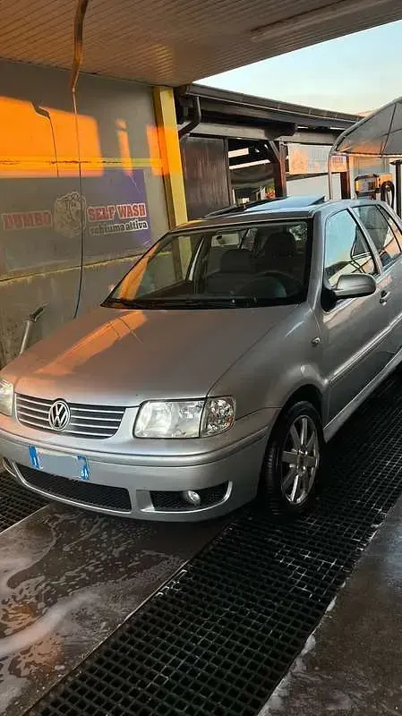 Usata VW Polo Highline 75 CV (55 kW) 2000 Berlina
