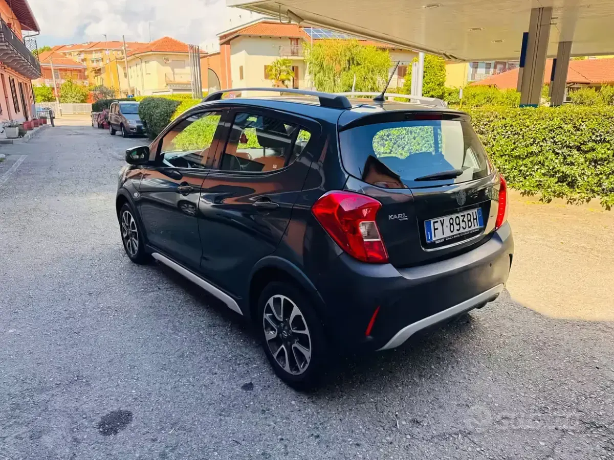 Usata Opel Karl Rocks 73 CV (53 kW) 2019 Grigio Utilitaria