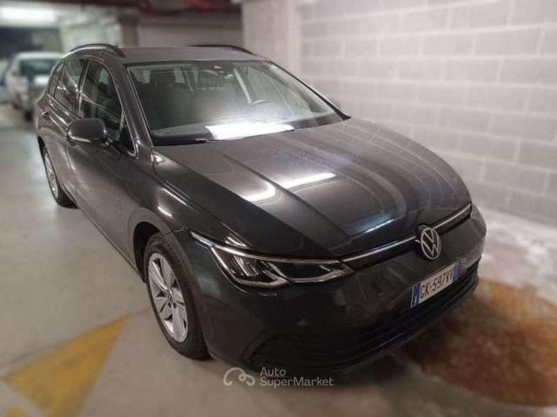 Usata VW Golf VIII Life 116 CV (85 kW) 2022 Grigio Station wagon