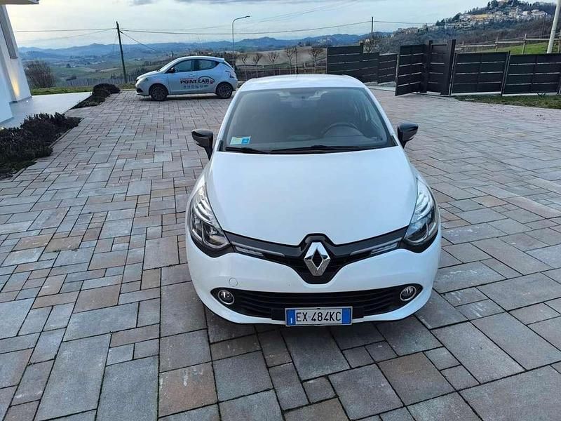 Usata Renault Clio IV 68 CV (50 kW) 2014 Berlina