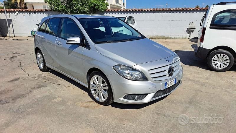 Usata Mercedes B180 Executive 110 CV (80 kW) 2013 Grigio Monovolume