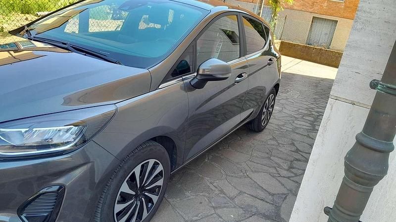 Usata Ford Fiesta Titanium 75 CV (55 kW) 2023 Grigio Berlina