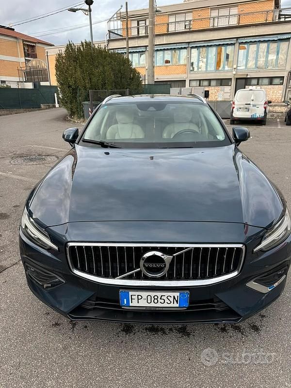 Usata Volvo V60 Inscription 2018 Grigio Station wagon