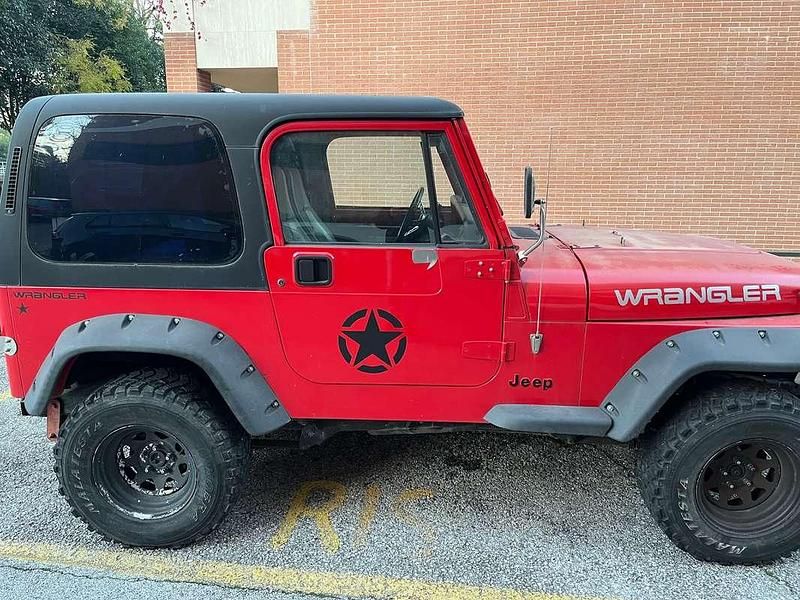 Rosso Usata 1991 Jeep Wrangler Laredo SUV | 10.500 € - Immagine 1/4
