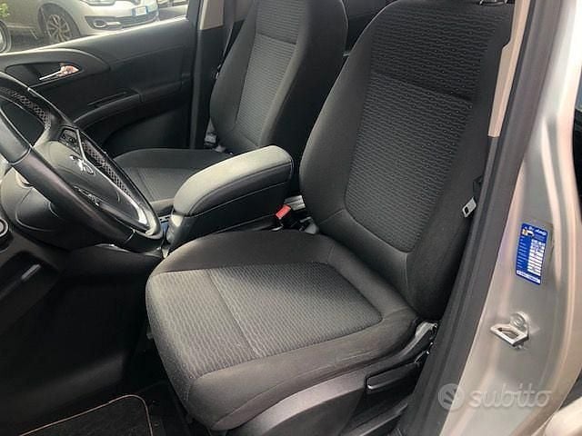 Usata Opel Meriva 120 CV (88 kW) 2017 Grigio Monovolume