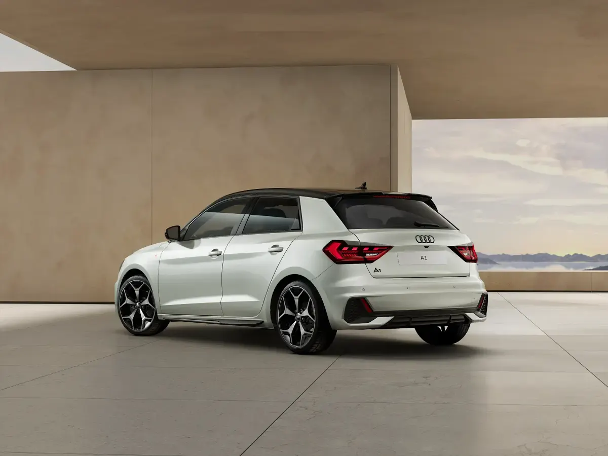 Nuova Audi A1 Sportback Ambiente 116 CV (85 kW) 2026 Argento rugiada metallizzato Utilitaria