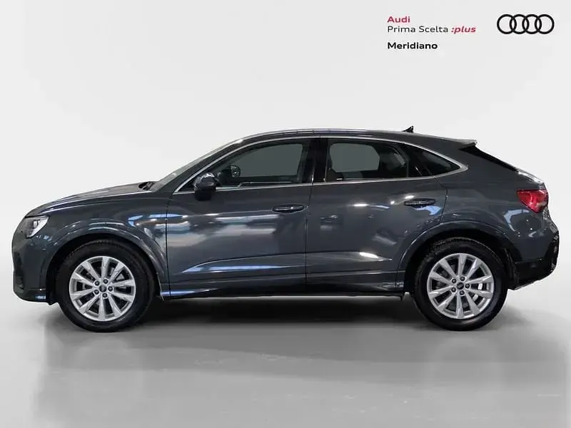 Usata Audi Q3 Business Plus 150 CV (110 kW) 2022 Grigio nano metallizzato SUV
