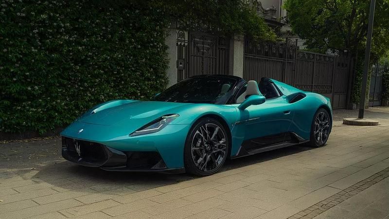 Nuova Maserati MCPURA 630 CV (463 kW) 2026 841708000 Cabrio