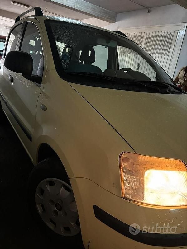 Usata Fiat Panda 2005 Giallo Utilitaria
