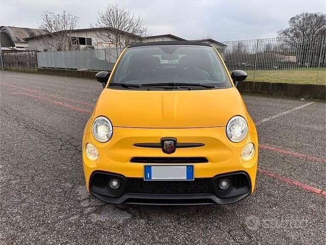 Usata Abarth 595C Competizione 180 CV (132 kW) 2017 Giallo Cabrio