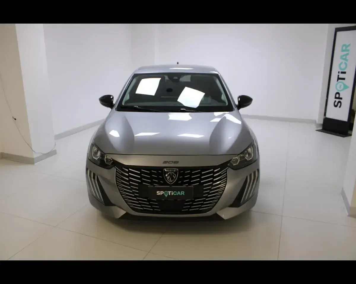 Usata Peugeot 208 101 CV (74 kW) 2025 Grigio Utilitaria