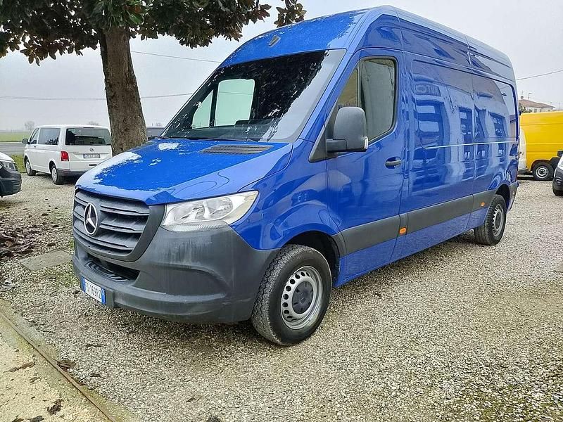 Usata Mercedes Sprinter 114 CV (83 kW) 2018 Blu/azzurro Furgone