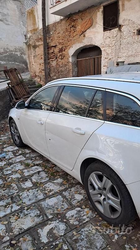 Usata Opel Insignia 131 CV (96 kW) 2010 Station wagon