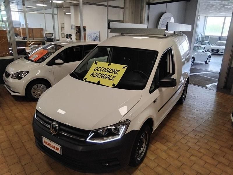 Käytetty VW Caddy Trendline 102 HP (75 kW) 2020 Musta Tila-auto