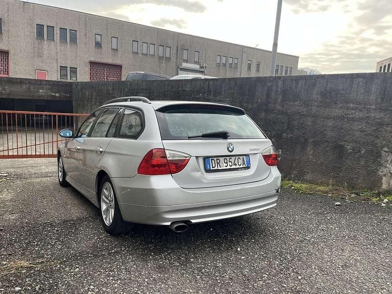 Usata BMW 320 170 CV (125 kW) 2008 Argento Station wagon