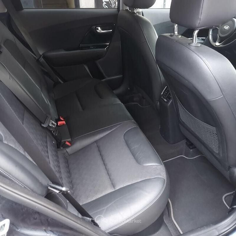 Usata Kia Niro 105 CV (77 kW) 2020 Blu SUV