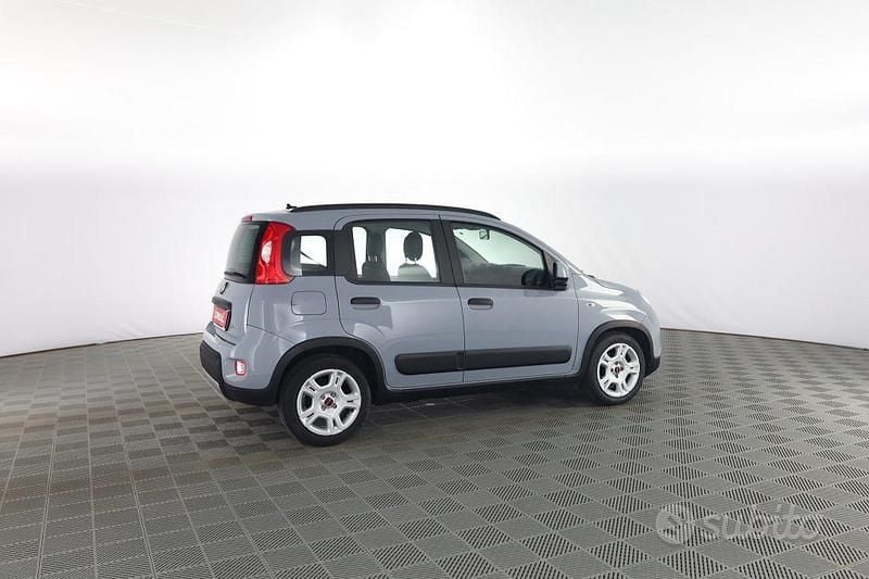 Usata Fiat Panda City Life 69 CV (50 kW) 2022 Grigio moda Utilitaria