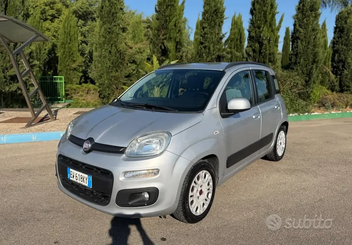 Usata Fiat Panda Lounge 69 CV (50 kW) 2014 Grigio Utilitaria