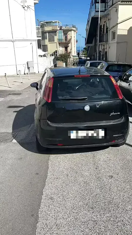 Usata Fiat Grande Punto 75 CV (55 kW) 2006 Nero Utilitaria
