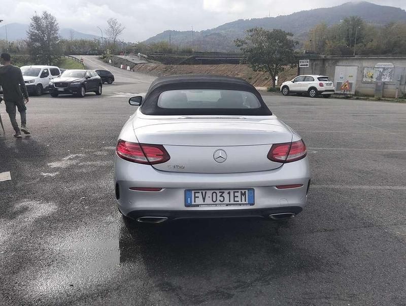Usata Mercedes C180 156 CV (114 kW) 2018 Cabrio