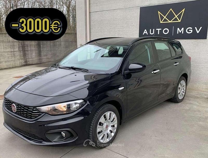 Usata Fiat Tipo Easy 120 CV (88 kW) 2018 Nero Station wagon