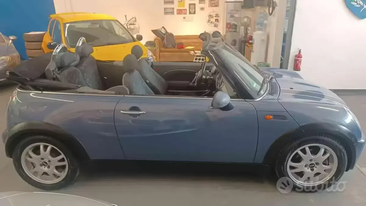Begagnad Mini One Cabriolet 90 HK (66 kW) 2007 Blå Cab