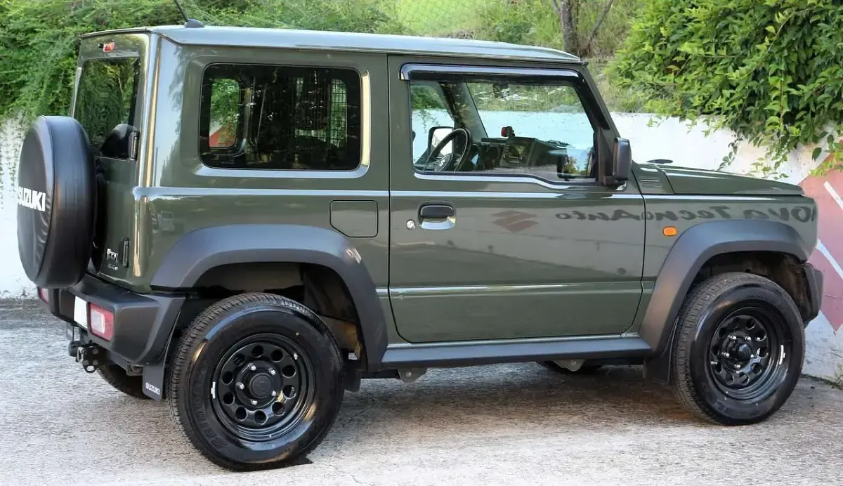 Usata Suzuki Jimny 105 CV (77 kW) 2021 Verde amazzonia SUV