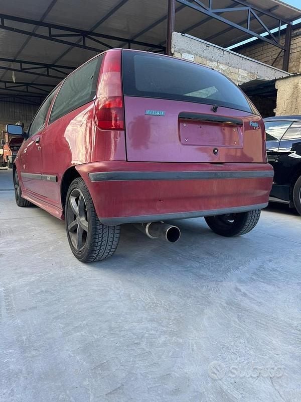Usata Fiat Punto 131 CV (96 kW) 1999 Rosso Berlina