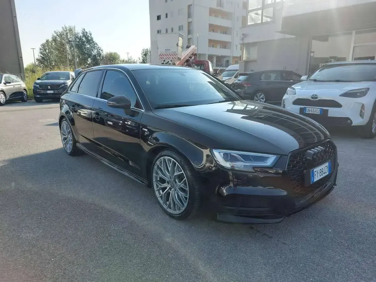 Usata Audi A3 S-Line 116 CV (85 kW) 2019 Nero Berlina
