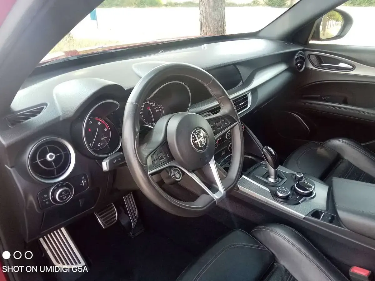 Usata Alfa Romeo Stelvio 209 CV (153 kW) 2018 Blu/azzurro SUV