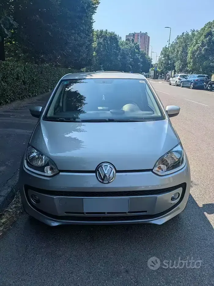 Usata VW up! 68 CV (50 kW) 2015 Grigio Utilitaria