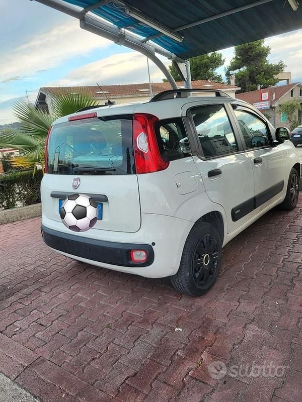 Usata Fiat Panda 69 CV (50 kW) 2015 Bianco Utilitaria
