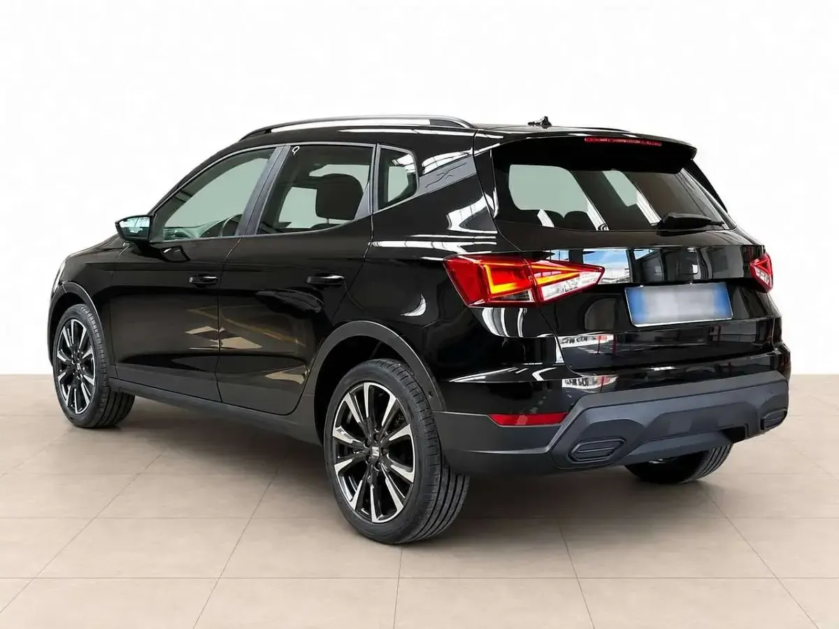Usata Seat Arona Black Edition 95 CV (69 kW) 2024 Nero midnight SUV