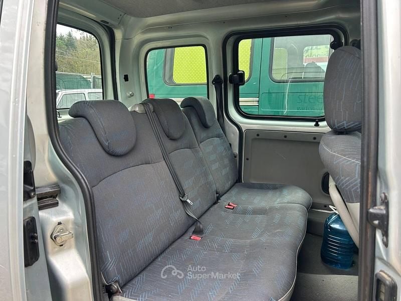 Usata Renault Kangoo 75 CV (55 kW) 2007 Gray Monovolume