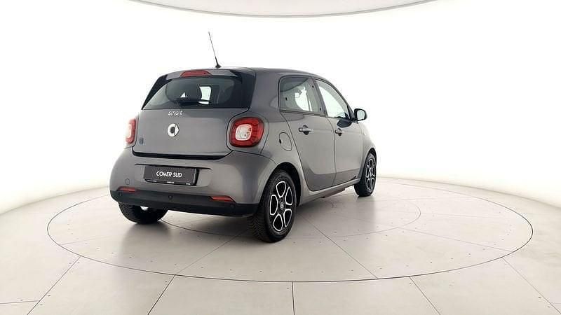 Begagnad Smart ForFour Electric Drive Passion 60 kW (82 HK) 2019 Grå Sedan