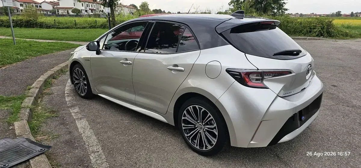 Usata Toyota Corolla Style 98 CV (72 kW) 2020 Berlina