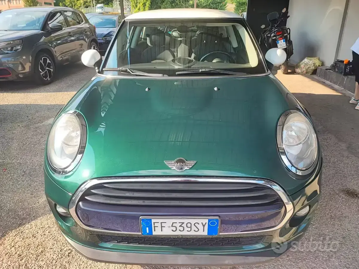 Usata Mini Cooper D Hype 116 CV (85 kW) 2016 Verde Utilitaria